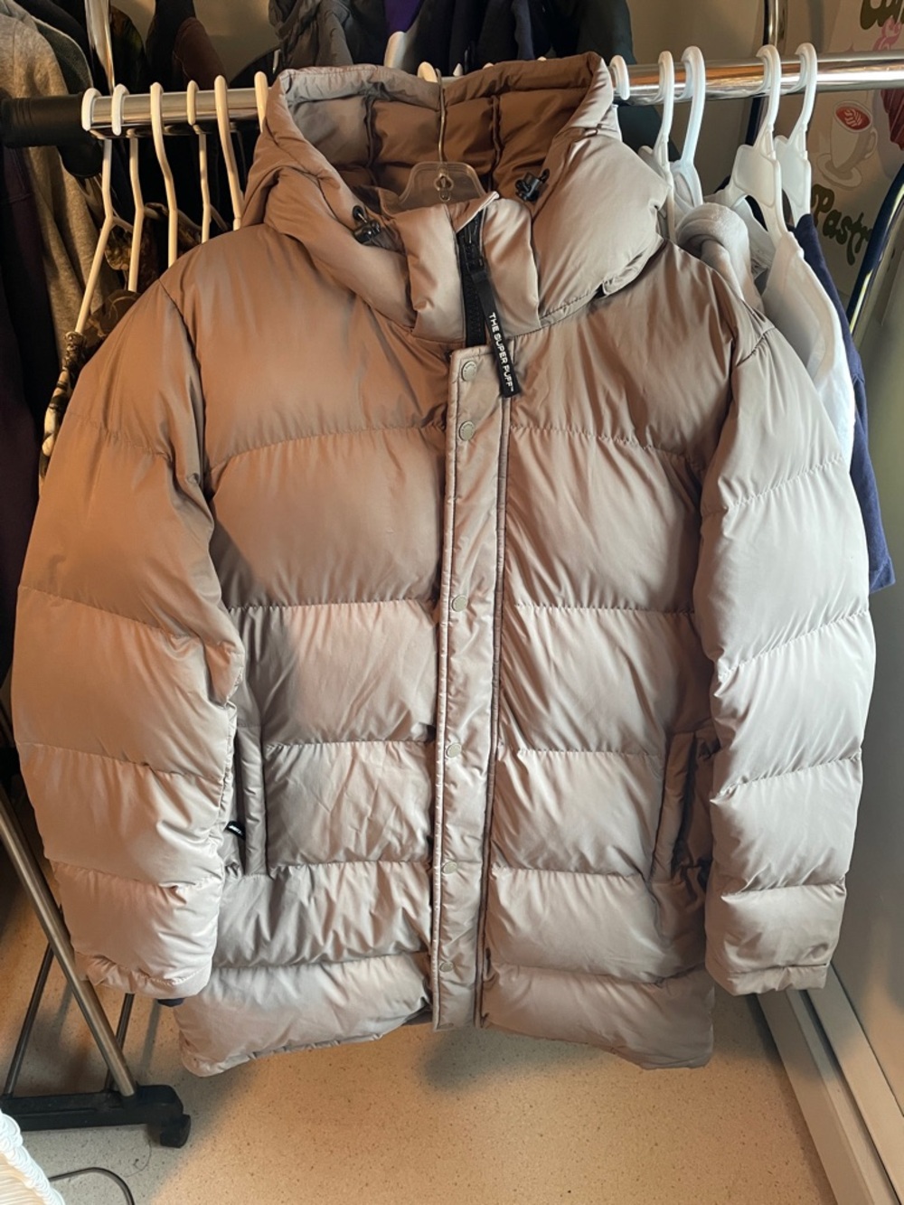 Aritzia Women's super puff mid length jacket
